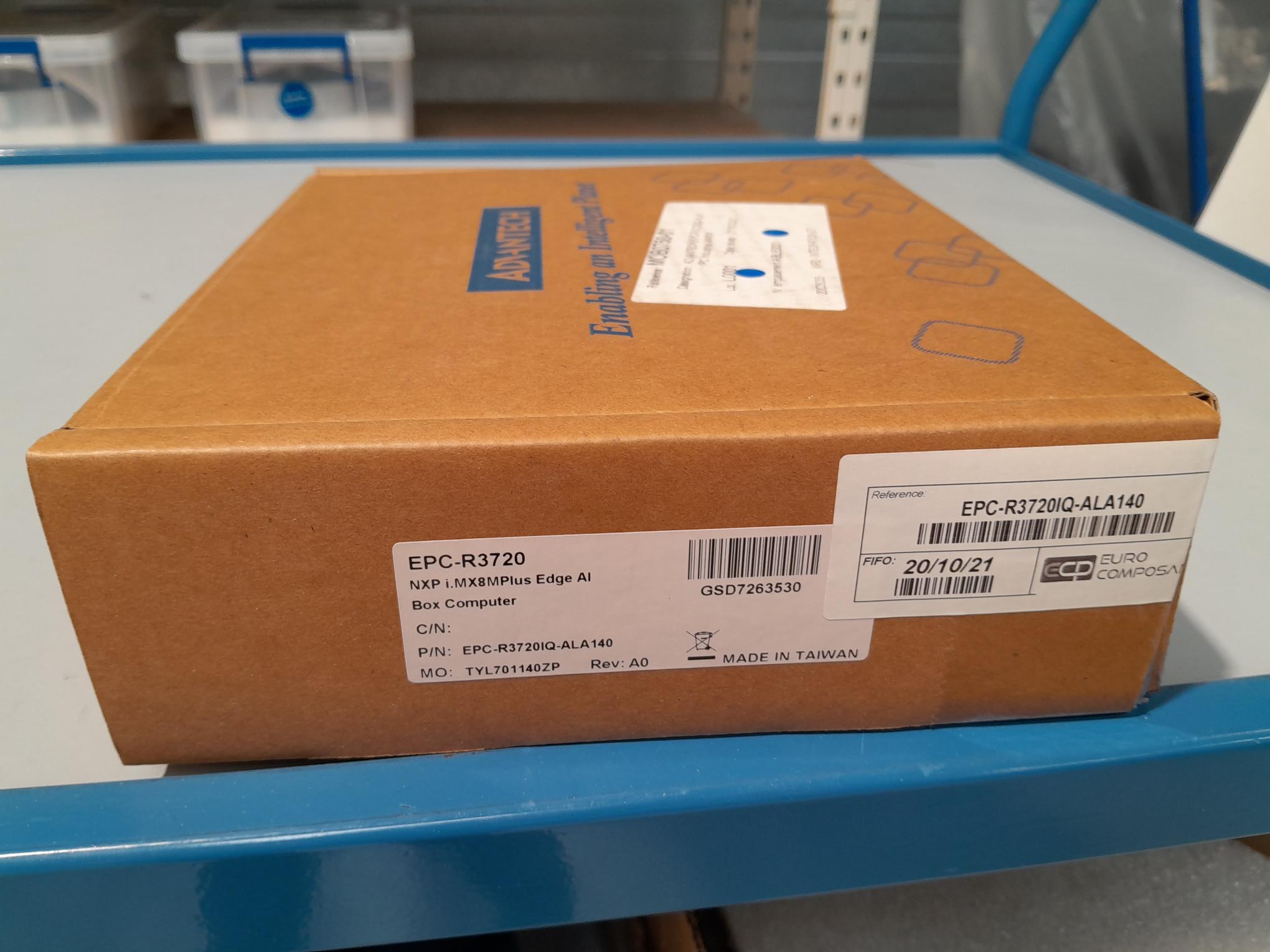 ADVANTECH EPC-R3720IQ-ALA140