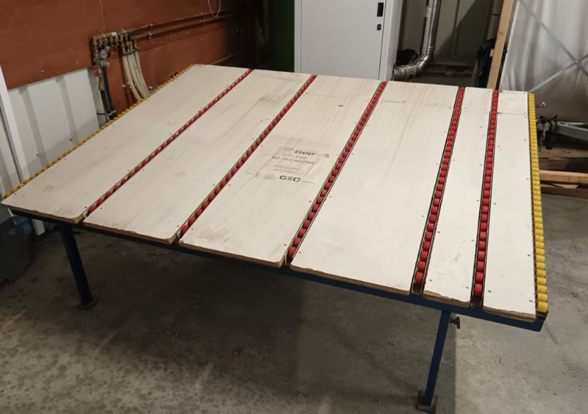 CONVOYEUR POUR 4 FACES + table à rouleau