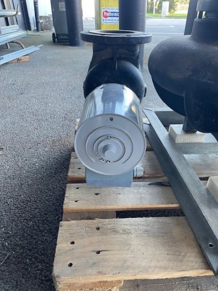 Vanne siège brides PN16 3V DN125 kvs 200 + ServoM ElecHyd 2800N 40mm Progre 24V RaZ