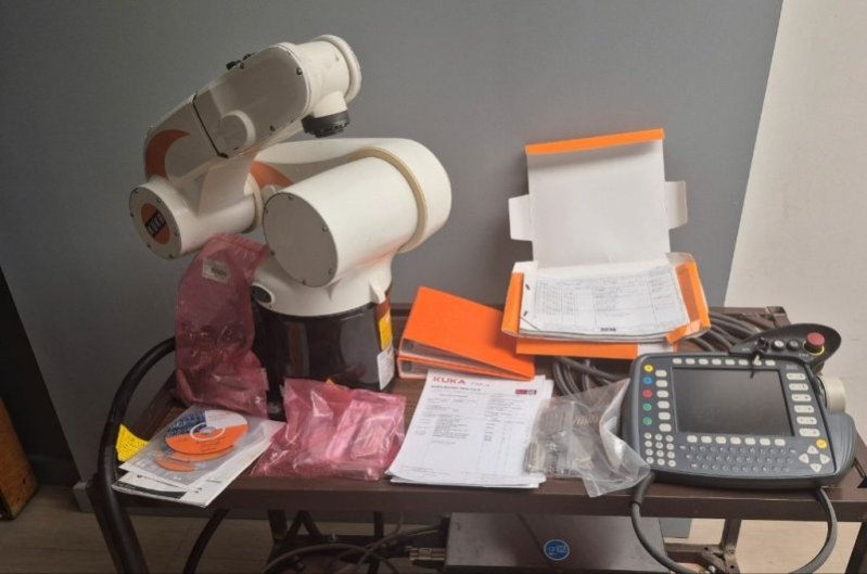 Bras robot 6 axes KUKA KR5 SIXX R650