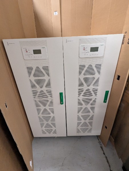 Onduleur Schneider Easy UPS 3S 30 KVA