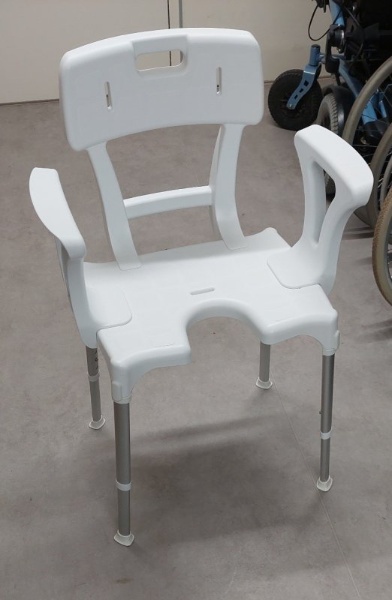Lot de 40 chaises de douche FULLCARE VARENNE
