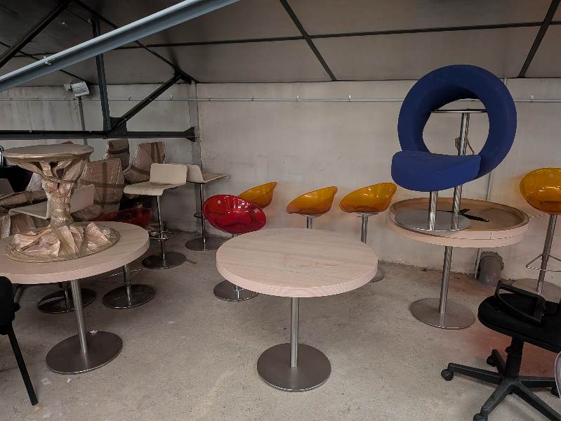 Table ronde bois avec plateau épais