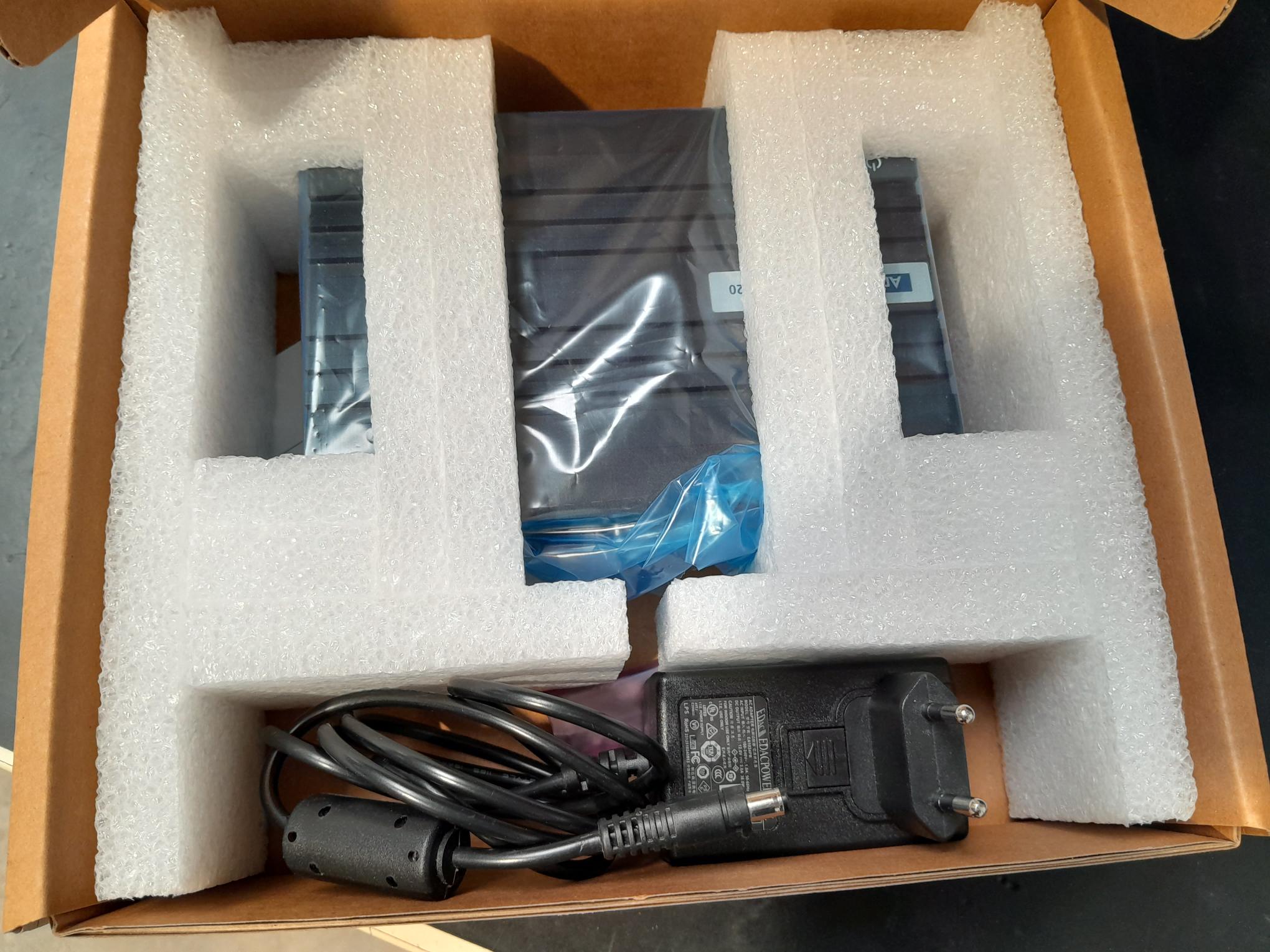 ADVANTECH EPC-R3720IQ-ALA140