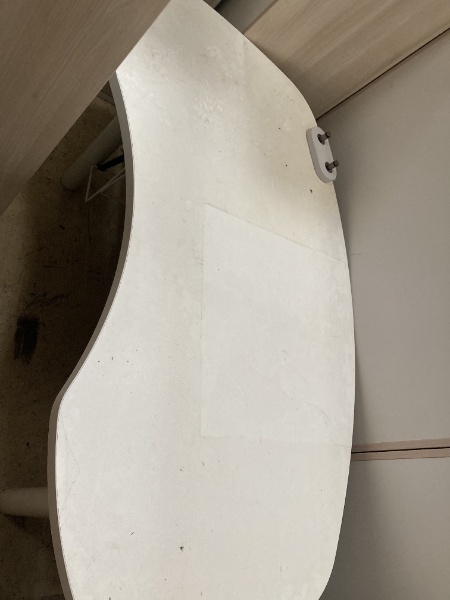 Bureau ovale type secrétariat 